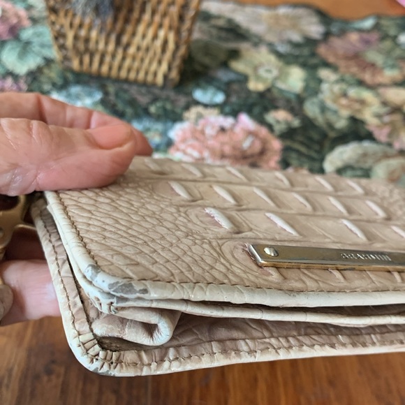Brahmin Leather Wallet/Wrislet - Picture 8 of 9